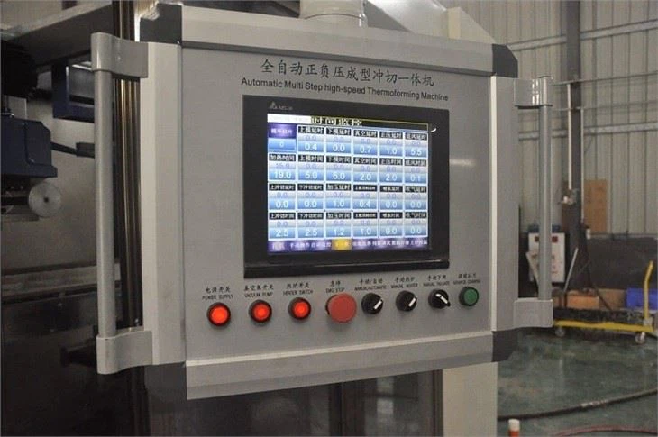 Three Stations Automatic Plastic Sheet Abs Pvc Tray Vacuum Forming Machine